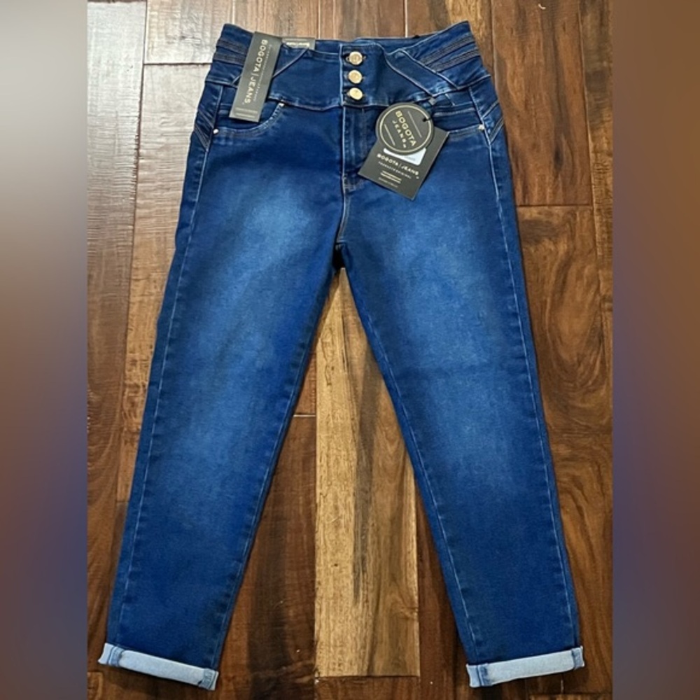 Stylish Blue Ankle Jeans ( Colombian jeans)